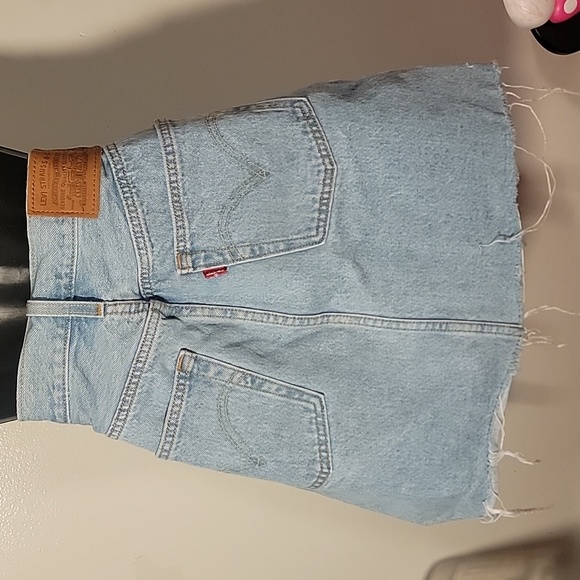 Levi's women mini skirt size 26 - Picture 2 of 2